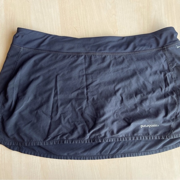Patagonia Nine Trails Running Skirt Skort Tennis L Black Pockets - Picture 2 of 6